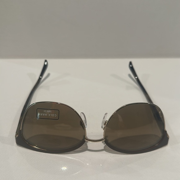 NWT Cole HAAN Unisex Designet Sunglasses with goldtone and brown rim 100% UV. - Picture 5 of 6